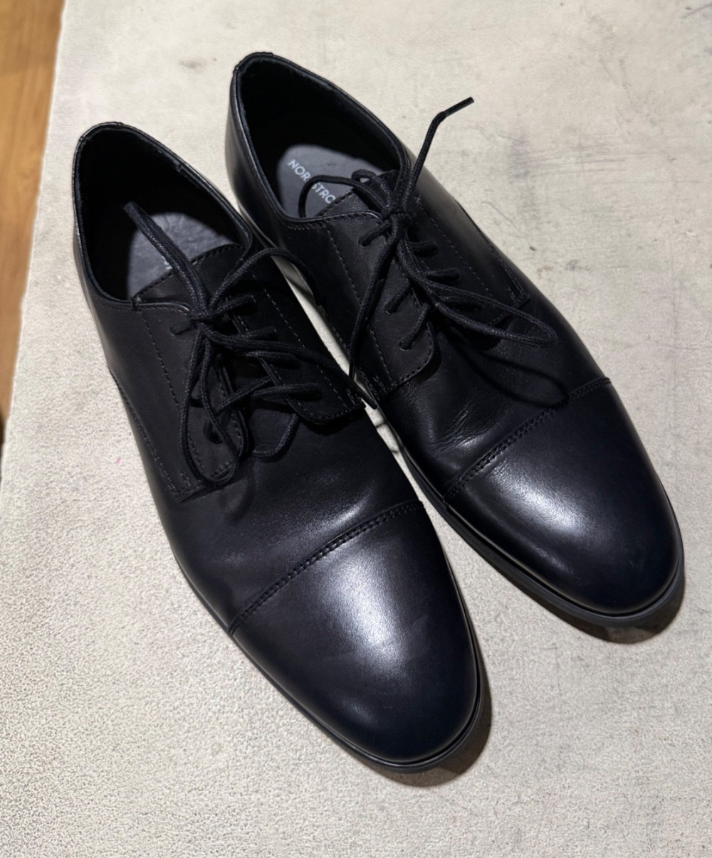 Nordstrom Ortholite Men's 10M Comfort Foam Black Leather Cap-Toe Oxford Shoes